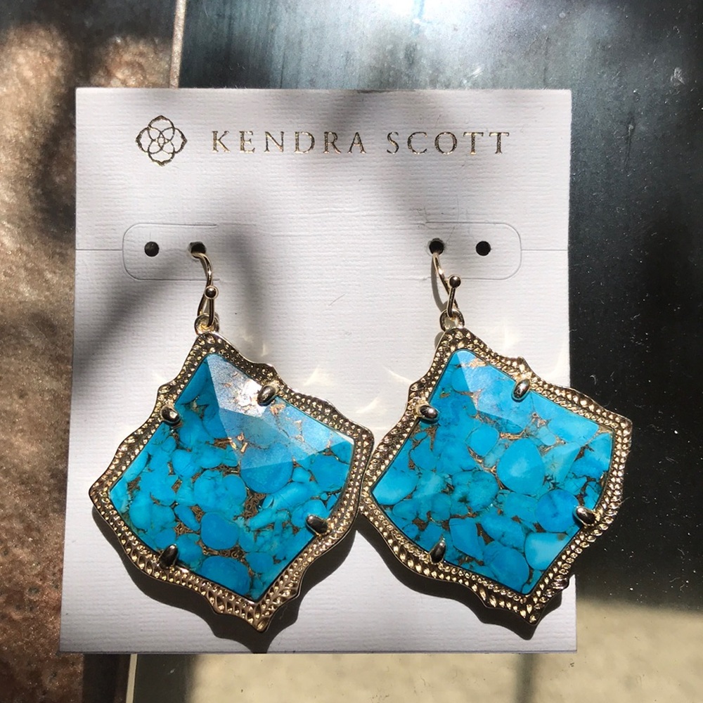 KENDRA SCOTT AMAZING TURQUOISE!!